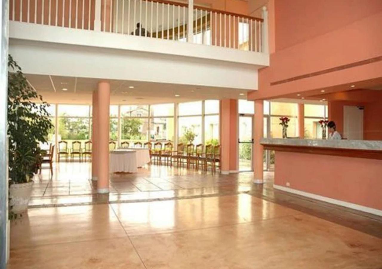 Paradores Austral Bahía Blanca Exteriör bild