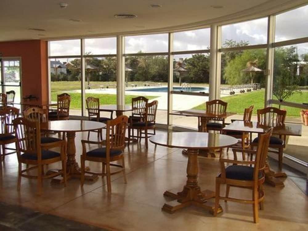 Paradores Austral Bahía Blanca Exteriör bild